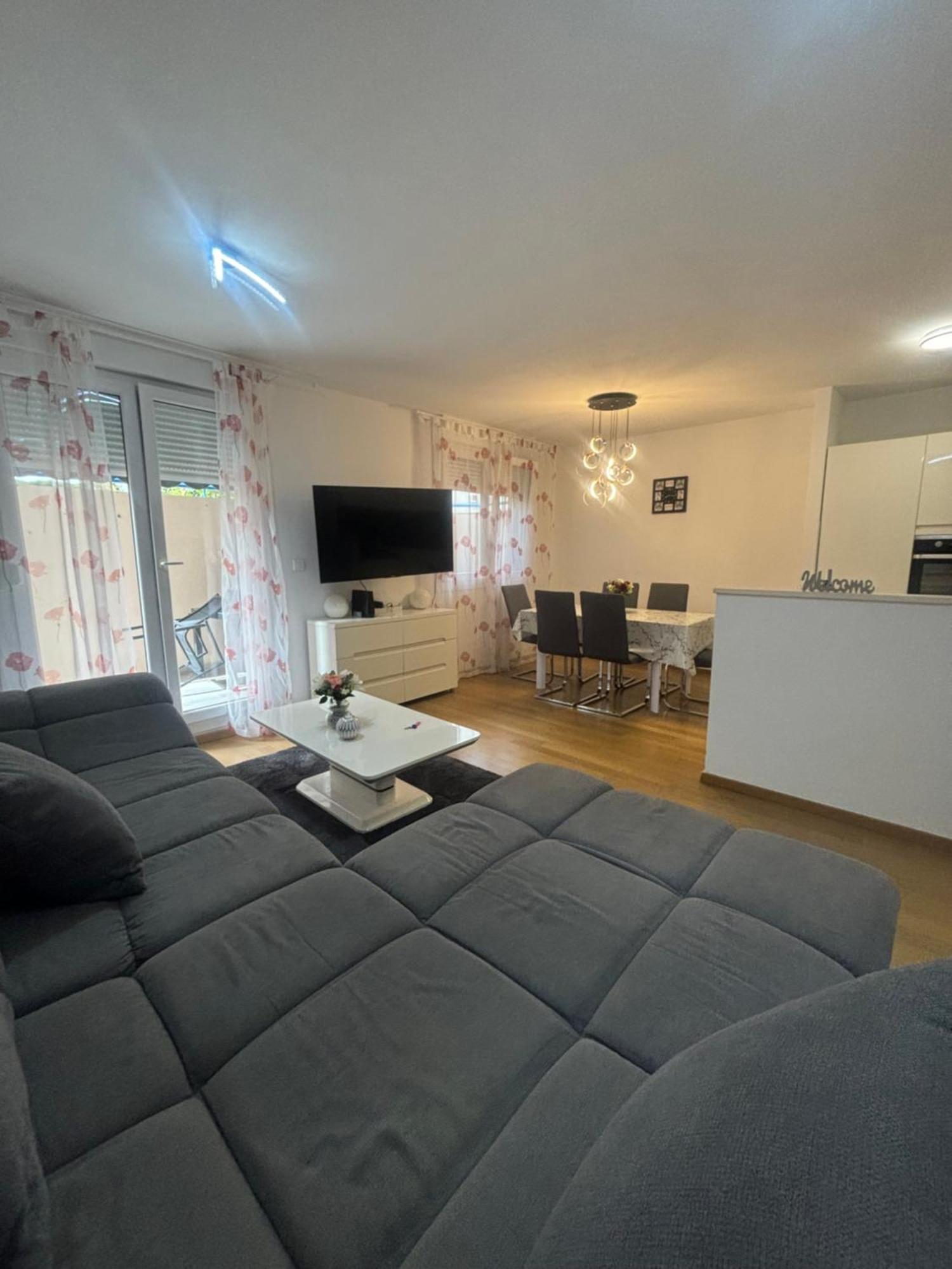 Apartment Dalmatinos Split Znjan Luaran gambar